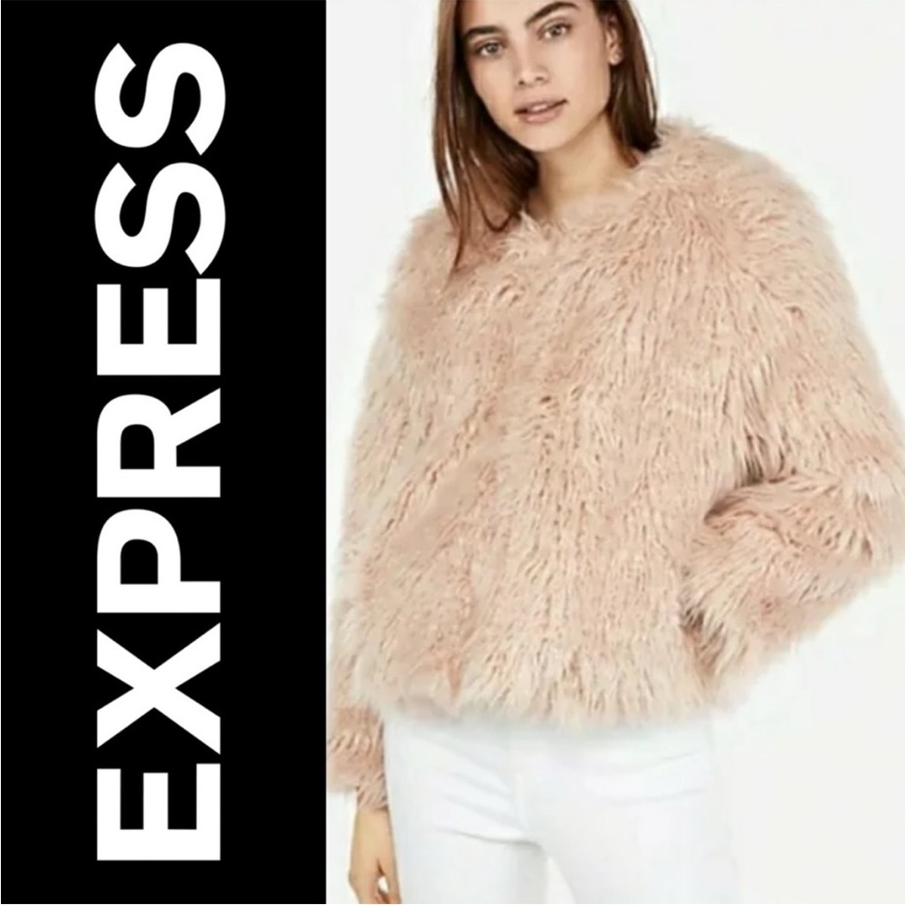 EXPRESS Women's Faux Fur Jacket in Cream Light Pink Baby Pink Warm Vegan Fur